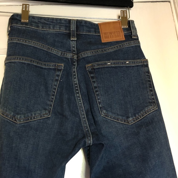 weekday mid wash high rise denim straight leg jean - Picture 3 of 6